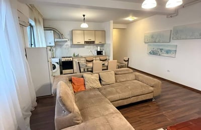 Rental of spacious 2-room apartments, 60 m², Faleza Nord, Constanța, Romania